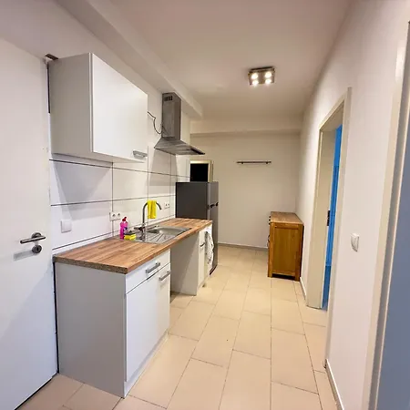 2 Neu Zwischen Koeln Und Apartment *